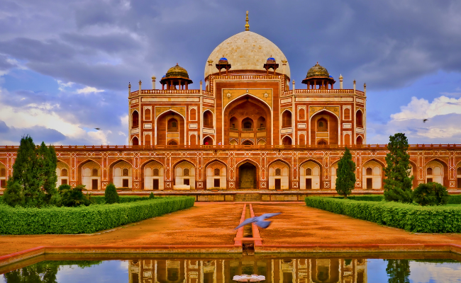 Experience New Delhi - A Half-day Guided Tour
